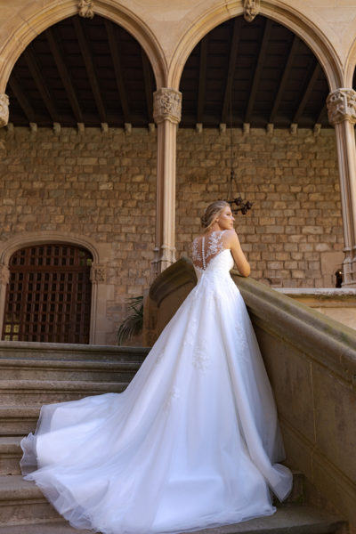 Brautkleid Hochzeitskleid Stella B1736 4 Amera Vera 2019 Bei Sabines Brautmode In Schwaebisch Gmuend