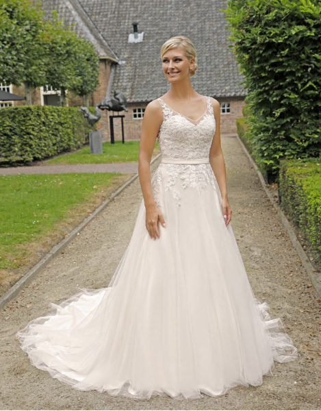 Brautkleid Hochzeitskleid Ivory 20054 Amelie 2019 Sabines Brautmode Schwaebisch Gmuend