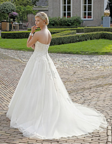 Brautkleid Hochzeitskleid Ivory 20057 1 Amelie 2019 Sabines Brautmode Schwaebisch Gmuend