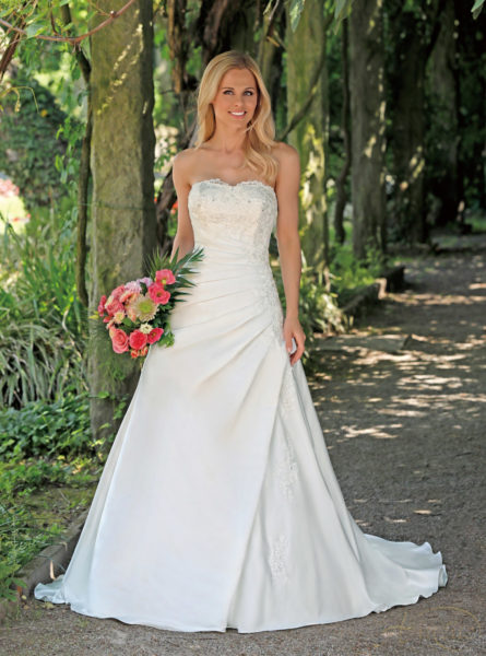 Brautkleid Hochzeitskleid Ivory 5864U Amelie 2019 Sabines Brautmode Schwaebisch Gmuend